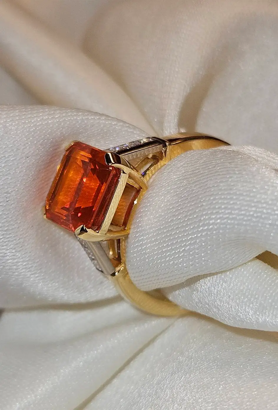 Feueropal-Princesscut Diamant-Gelb,Weissgold-Ring